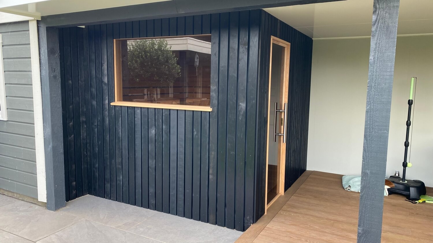 wellness_outdoorliving_joure_-_sauna_op_maat734327f7-100e-4171-884f-d2cc0152feeb.jpg');